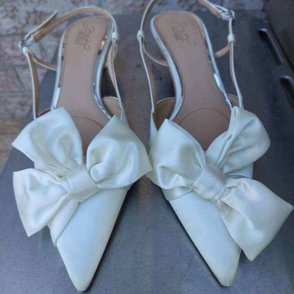 Jewel Badgley Mischka Women's Shoshana Slingback Pump- Wedding Heel size 9.5